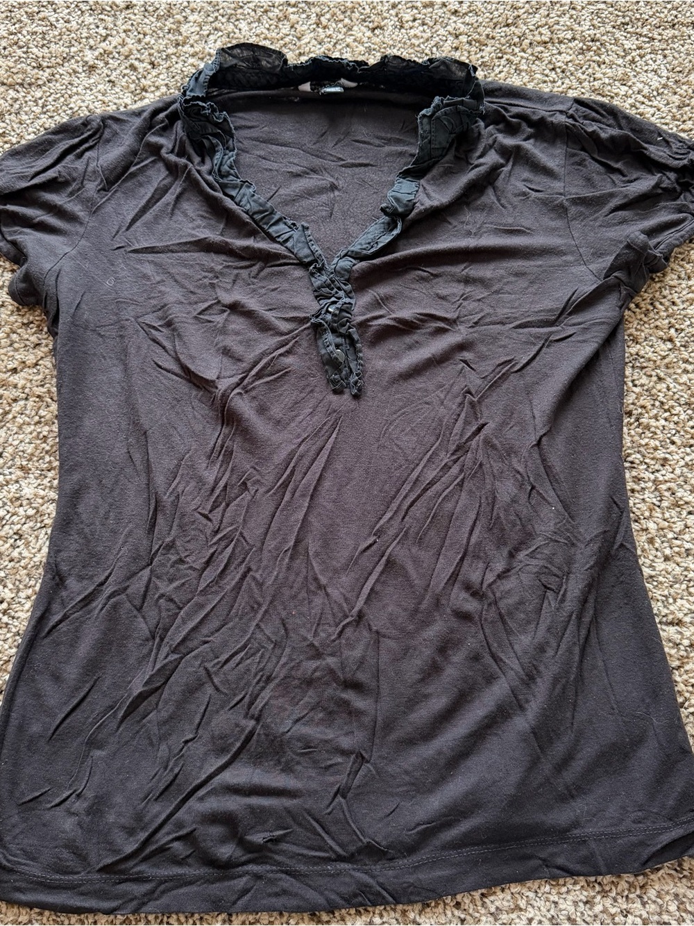 George Black Ruffle V-Neck Short Sleeve Top